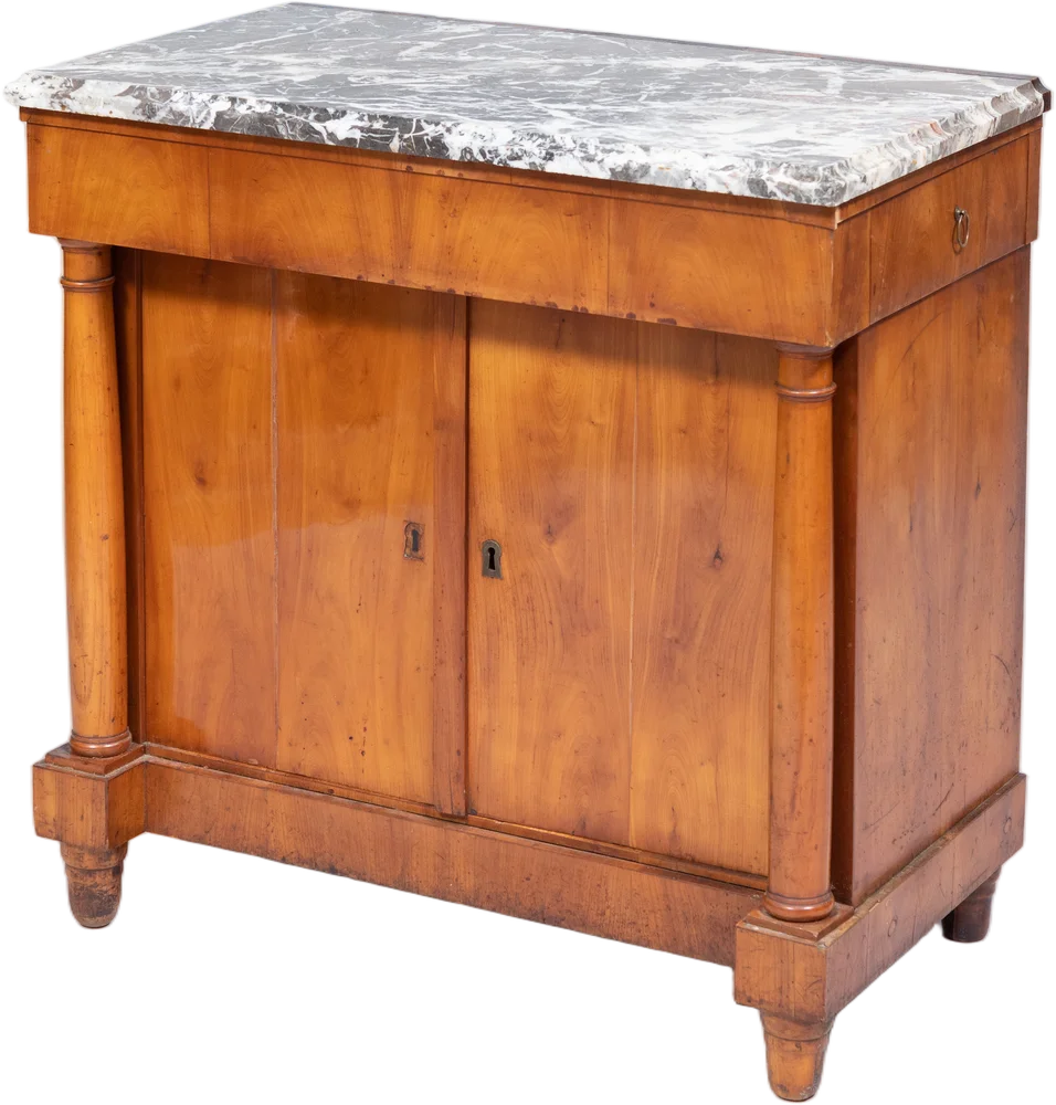 Außergewöhnlicher, höfischer Biedermeier- Halbschrank mit rechts- und linksseitig angebrachten Schubladen. Vollkommen originale Erhaltung.