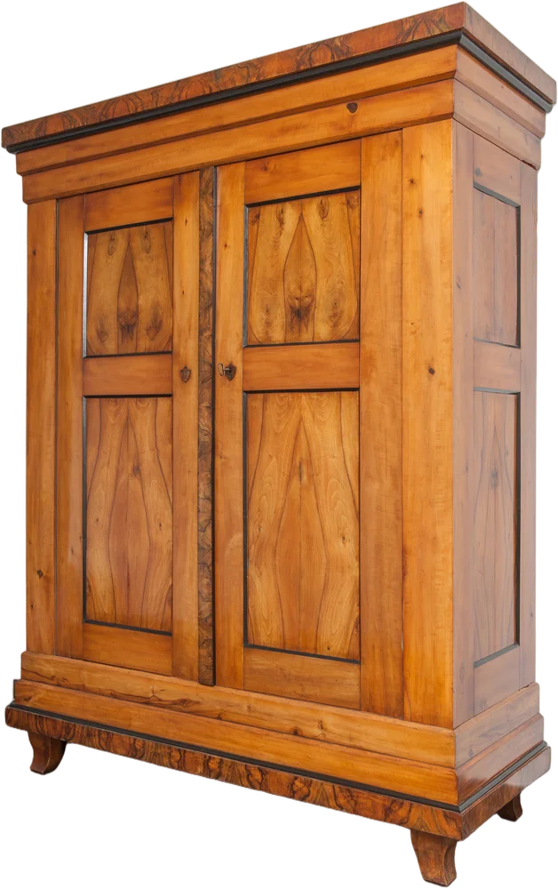 Großer Biedermeier- Kleiderschrank.