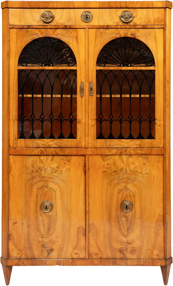Paar zierliche Biedermeier- Bücher- bzw. Sammlungsschränke im Originalzustand.